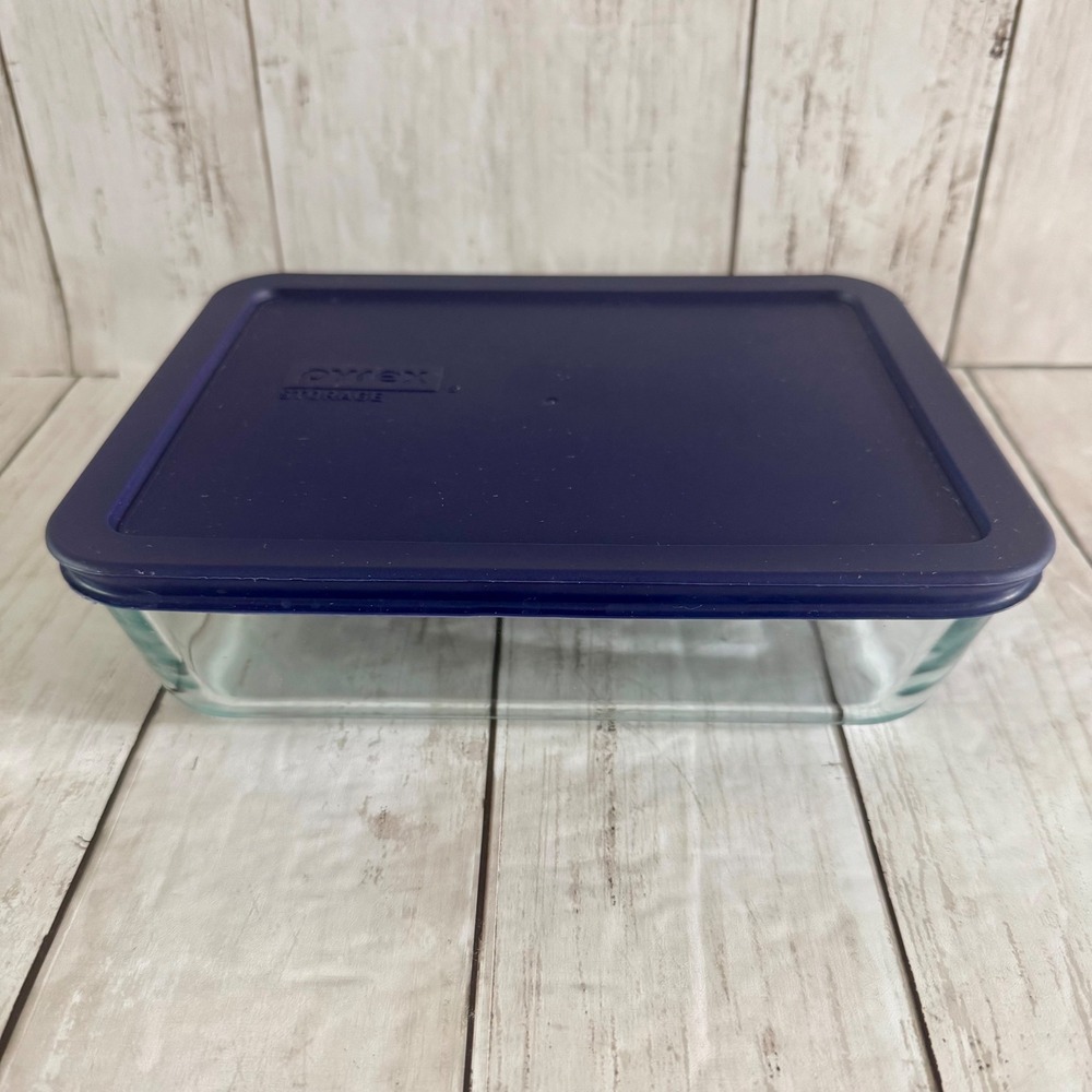 Pyrex 7211 Glass Food Storage Container 6 Cup Rectangular with Blue Lid 8x6x2